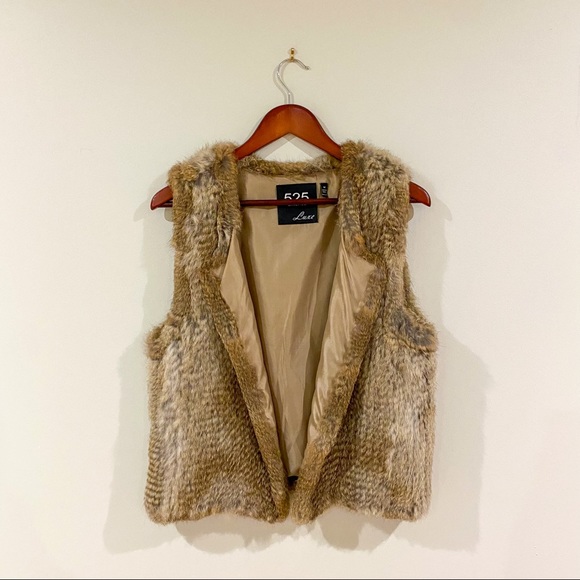 Women’s Fur Vest 100% Real Fur - NEW - Picture 1 of 5